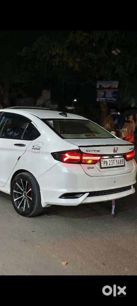 Honda City 2017 Diesel Top Model  Sunroof Automatic Climate Control