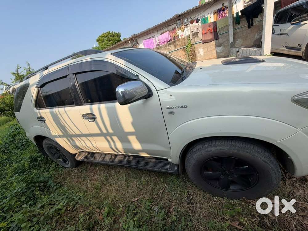 Toyota Fortuner Diesel Manual 2010