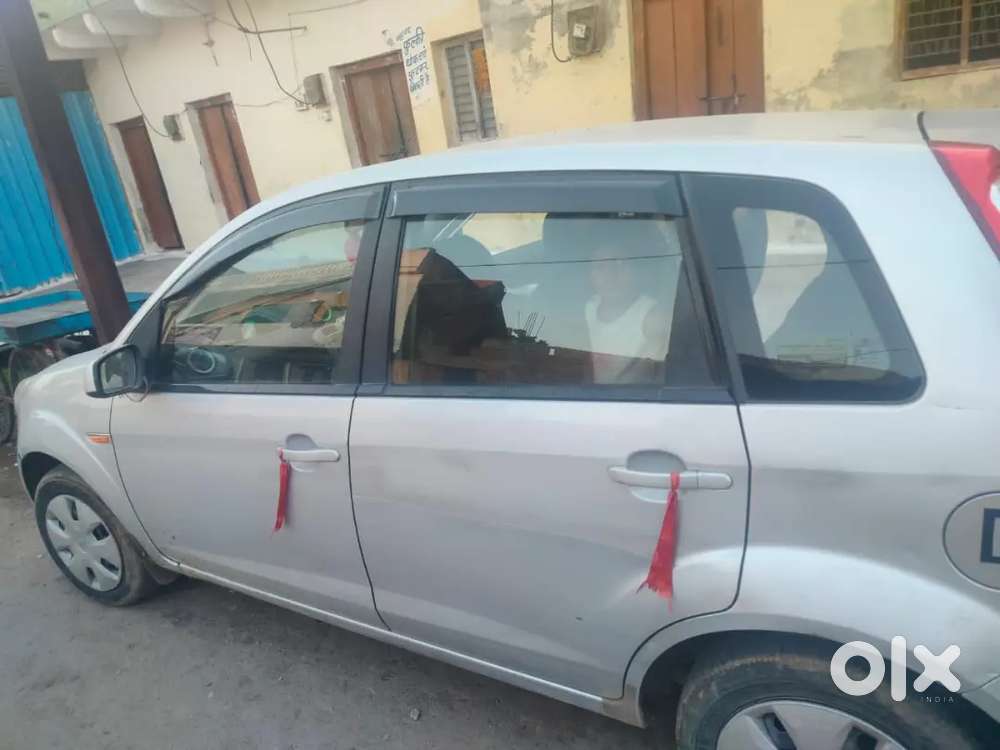 Ford Figo 2012 Diesel 80000 Km Driven