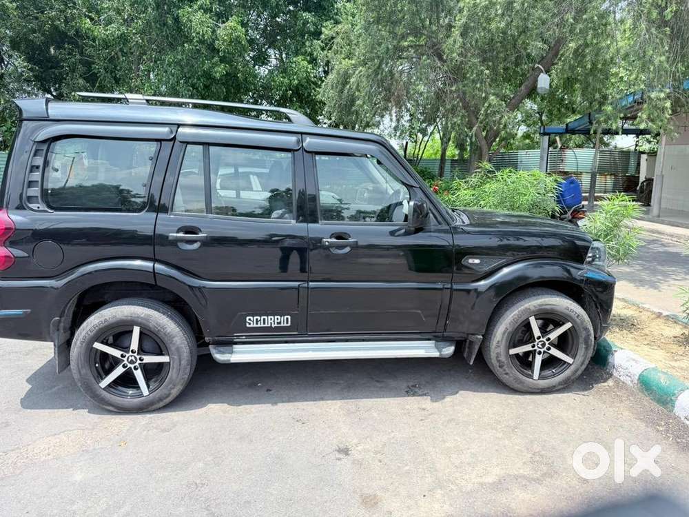 Mahindra Scorpio 2022 Diesel Well Maintained