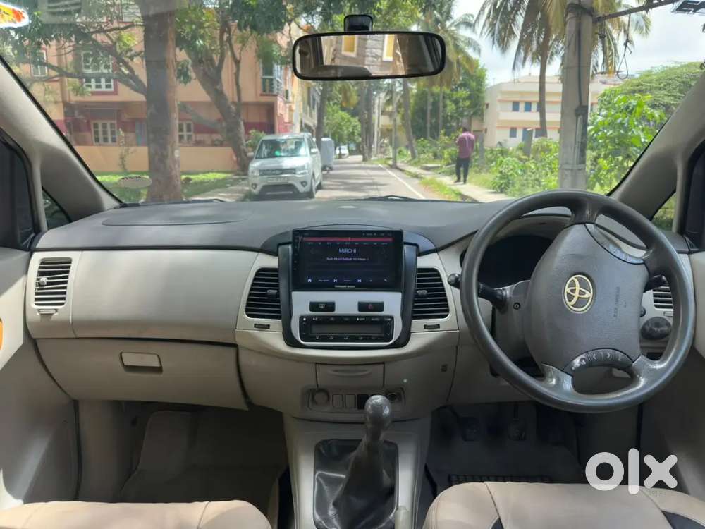 Toyota Innova Diesel 2012