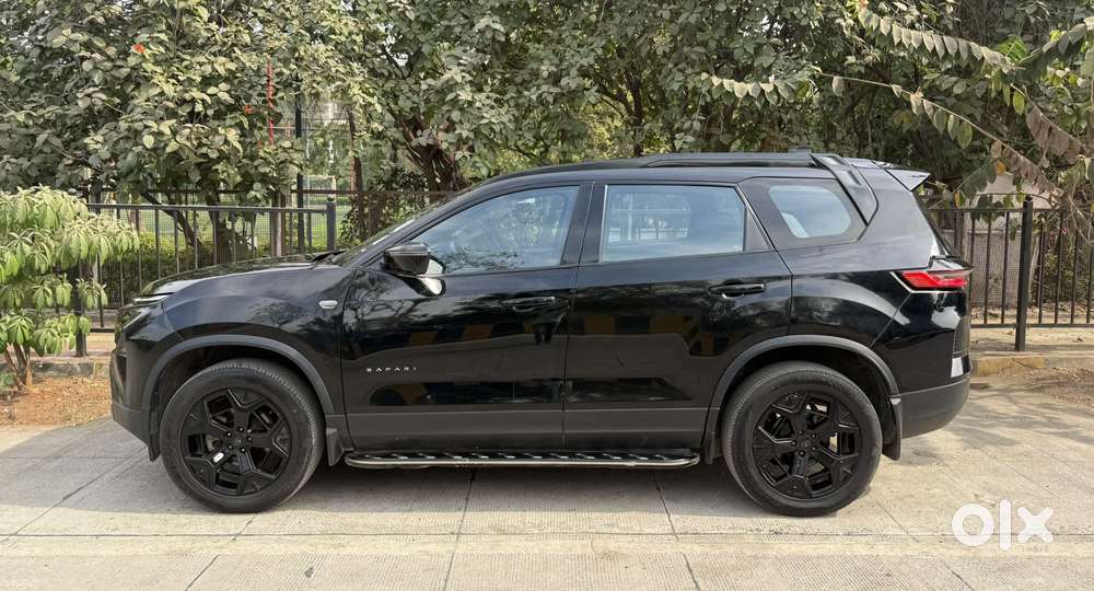 Tata Safari Adventure Plus Dark Edition At, 2024, Diesel