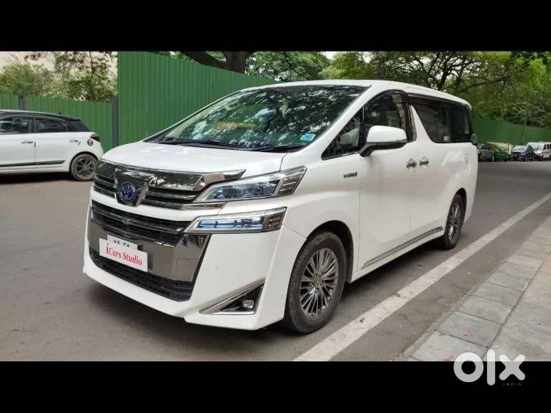 Toyota Vellfire 2.5 Hybrid, 2021, Petrol