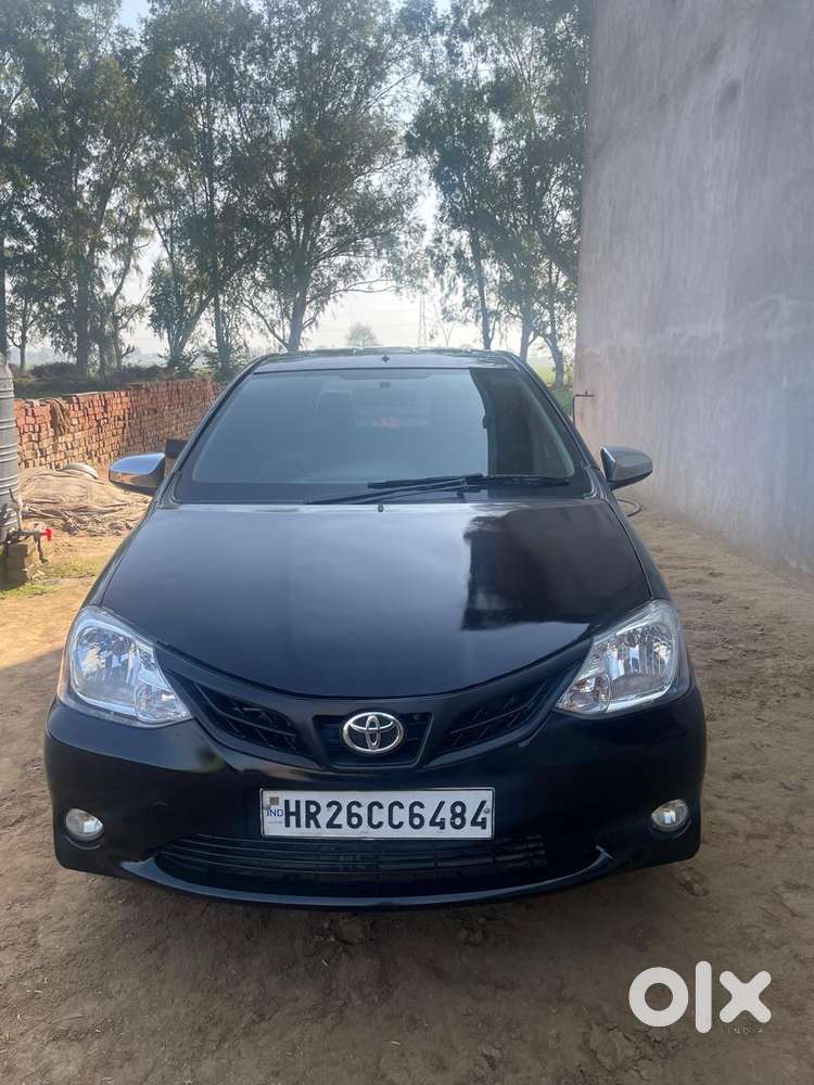 Toyota Etios Liva 2013 Petrol Well Maintained