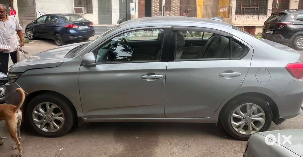 Honda Amaze 2020 - Petrol - 42500 Kms.