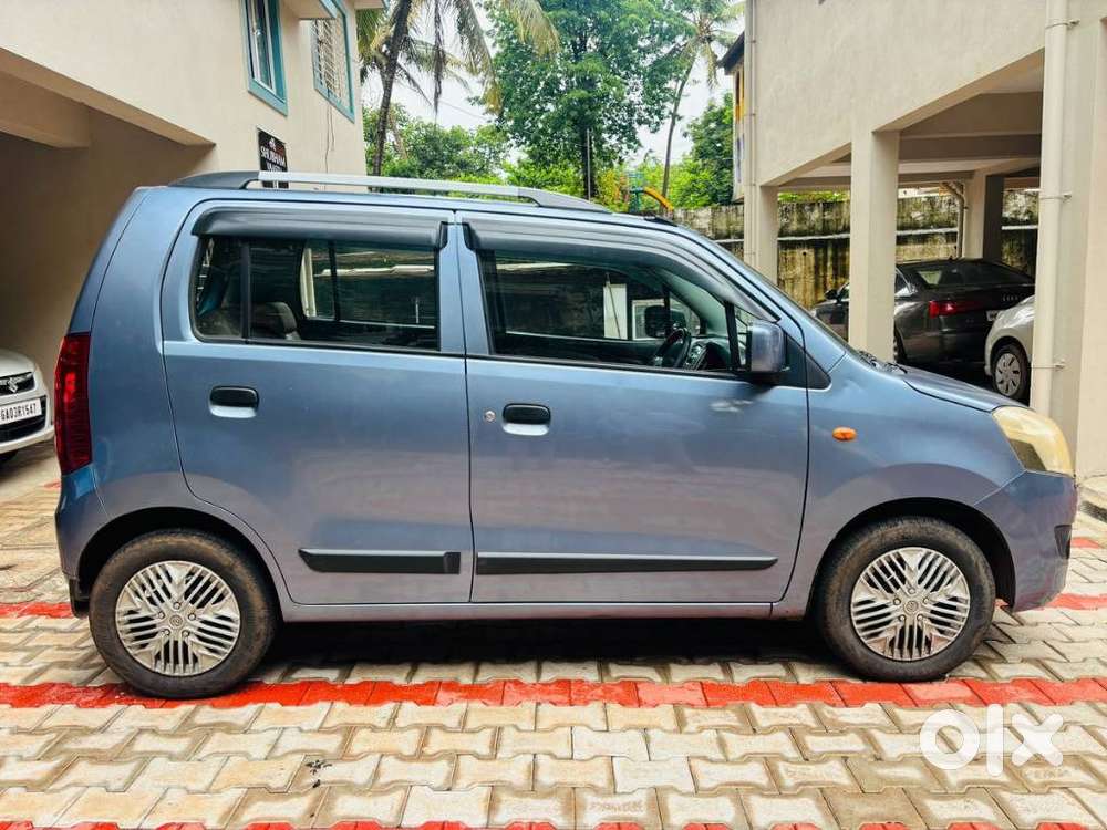 Maruti Suzuki Wagon R 1.0 Vxi (o), 2017, Petrol
