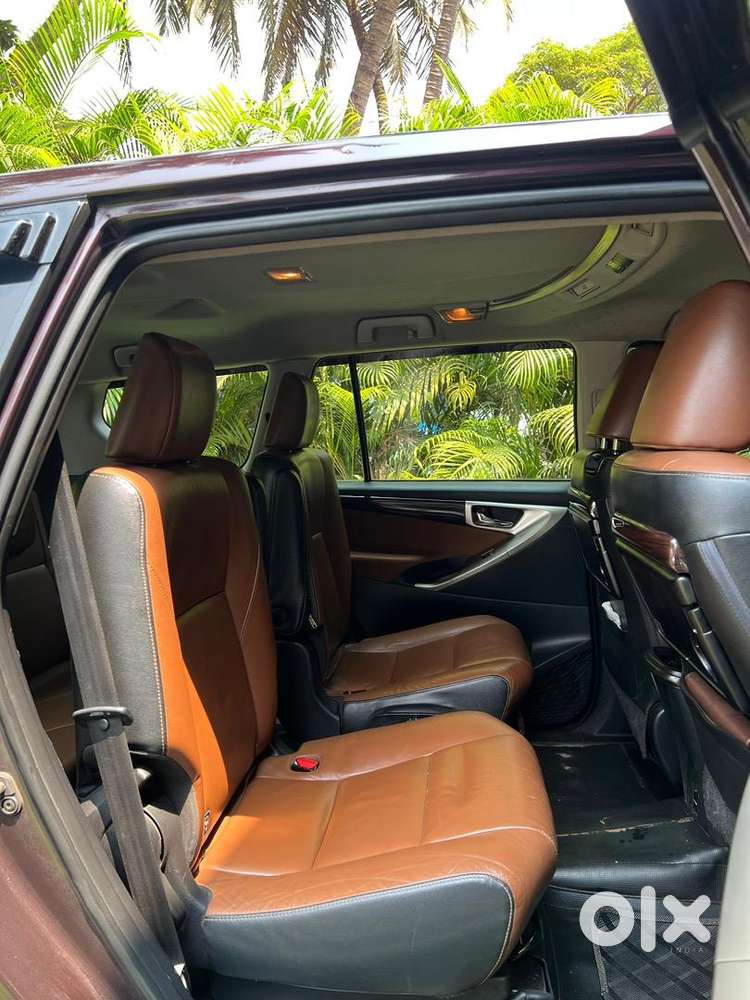 Toyota Innova Crysta 2.8z Automatic Good Condition