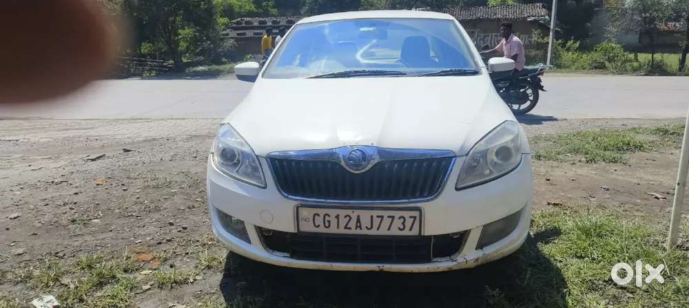 Skoda Rapid Elegance Petrol Manual 2014