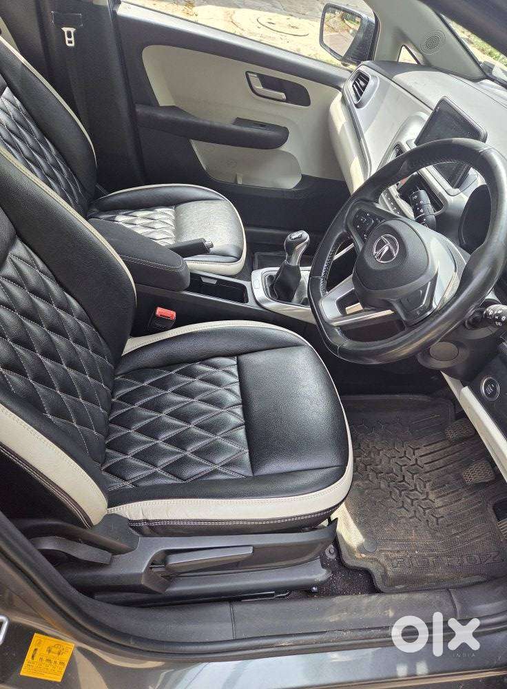 Tata Altroz Xz Plus (s) Icng, 2023, Petrol