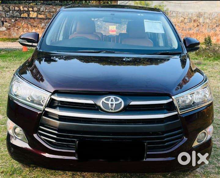 Toyota Innova Crysta 2.4 G Mt, 2017, Diesel