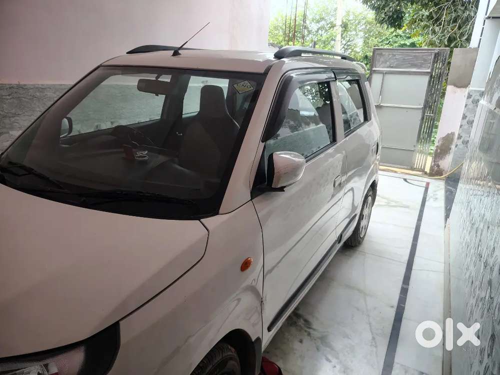 Nwe New Model Showroom Condition Untouch Gaadi Charon Tyre Nwe Battery
