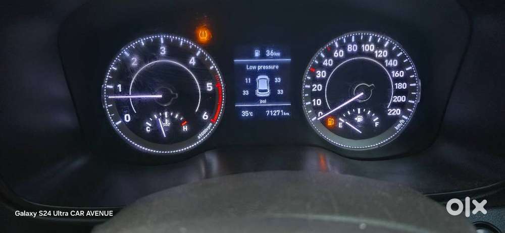 Hyundai Venue Sx (o) Mt 1.5 Diesel, 2022, Diesel