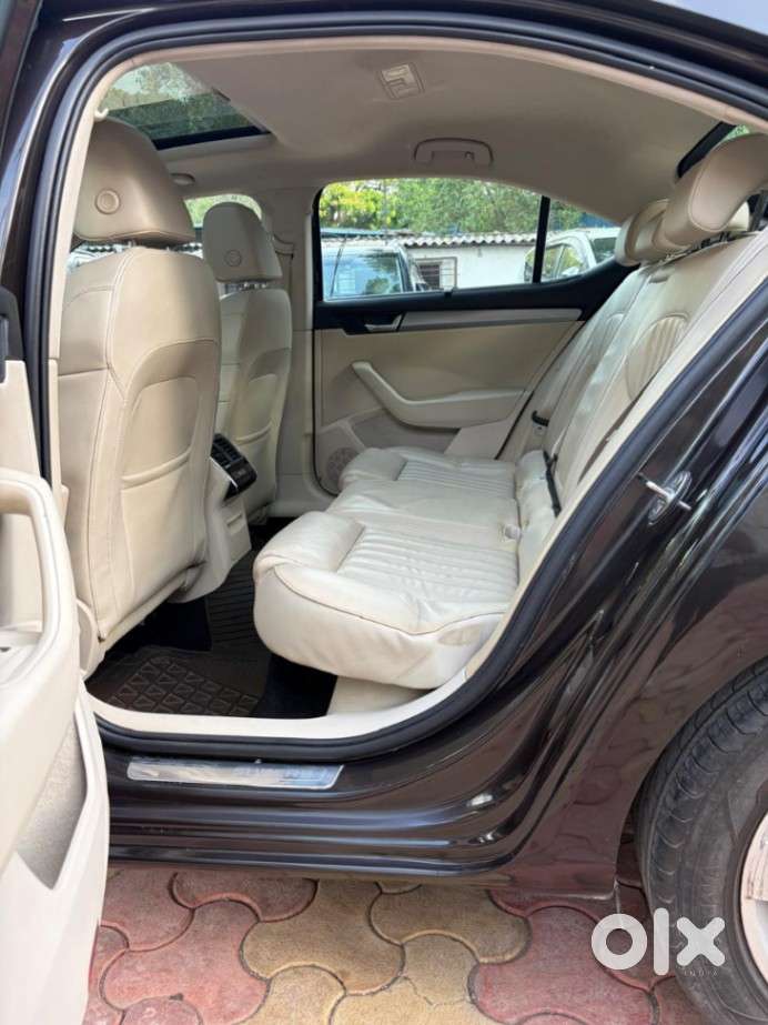 Skoda Superb Style 1.8, 2016, Petrol