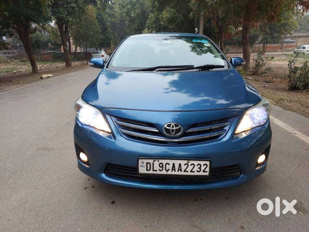 Toyota Corolla Altis Facelift, 2011, Petrol