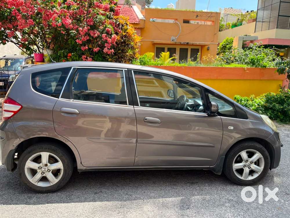 Car For Sale Honda Jazz 2011   Very Nice Condition. Very Well Driven