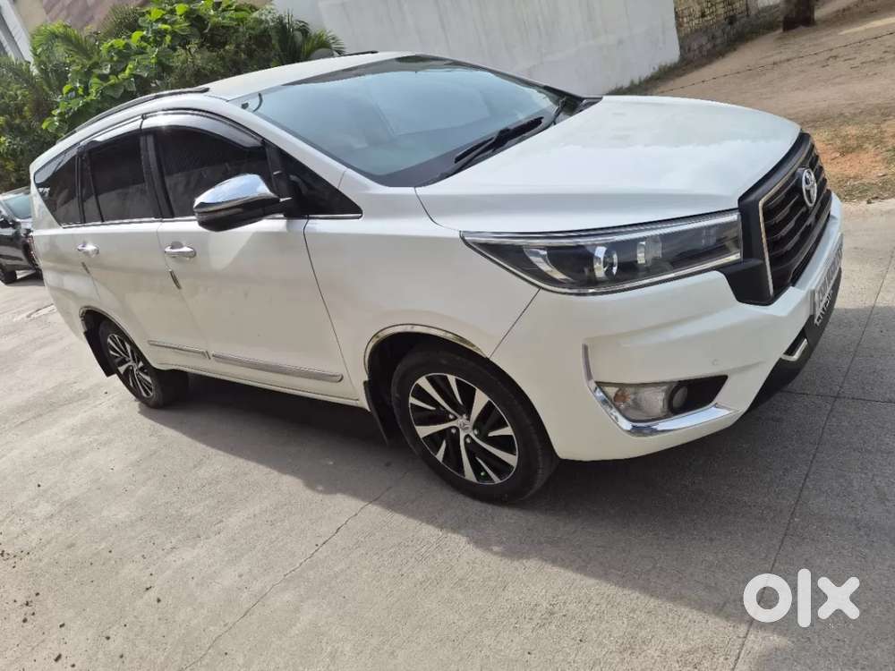 Toyota Innova Crysta [2020-ongoing] 2.4 Zx 7 Str, 2023, Diesel