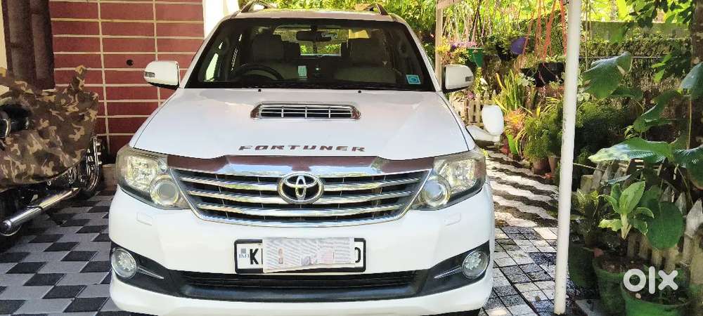 Toyota Fortuner 2014 Diesel 245000 Km Driven