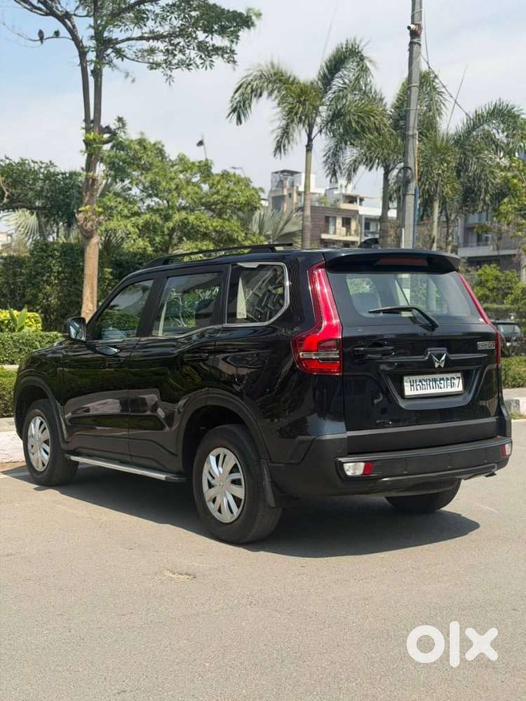 Mahindra Scorpio-n 2.0 Z4 Petrol At 7 Str, 2024, Petrol