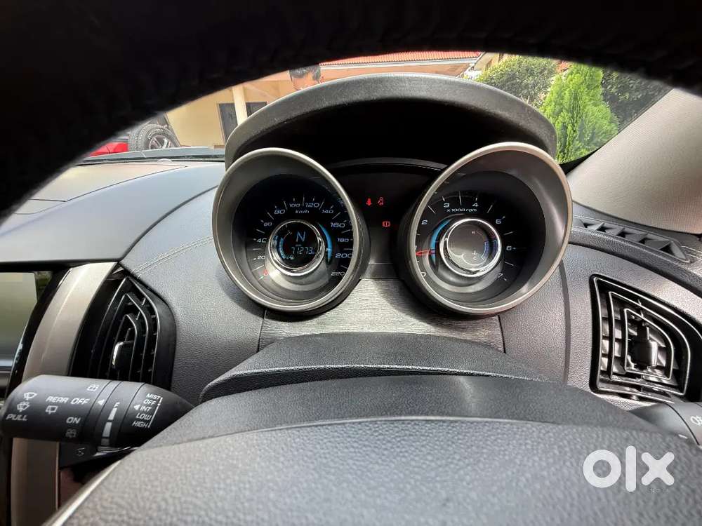 Mahindra Xuv500 2020 Diesel Well Maintained