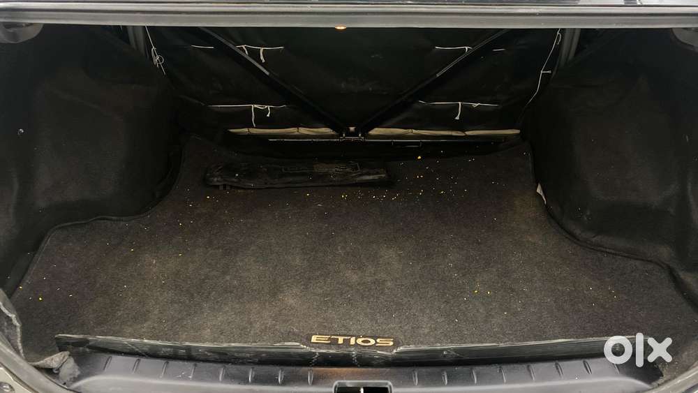 Toyota Etios 2013-2014 V, 2013, Petrol