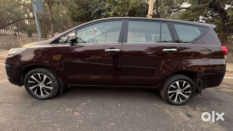 Toyota Innova Crysta