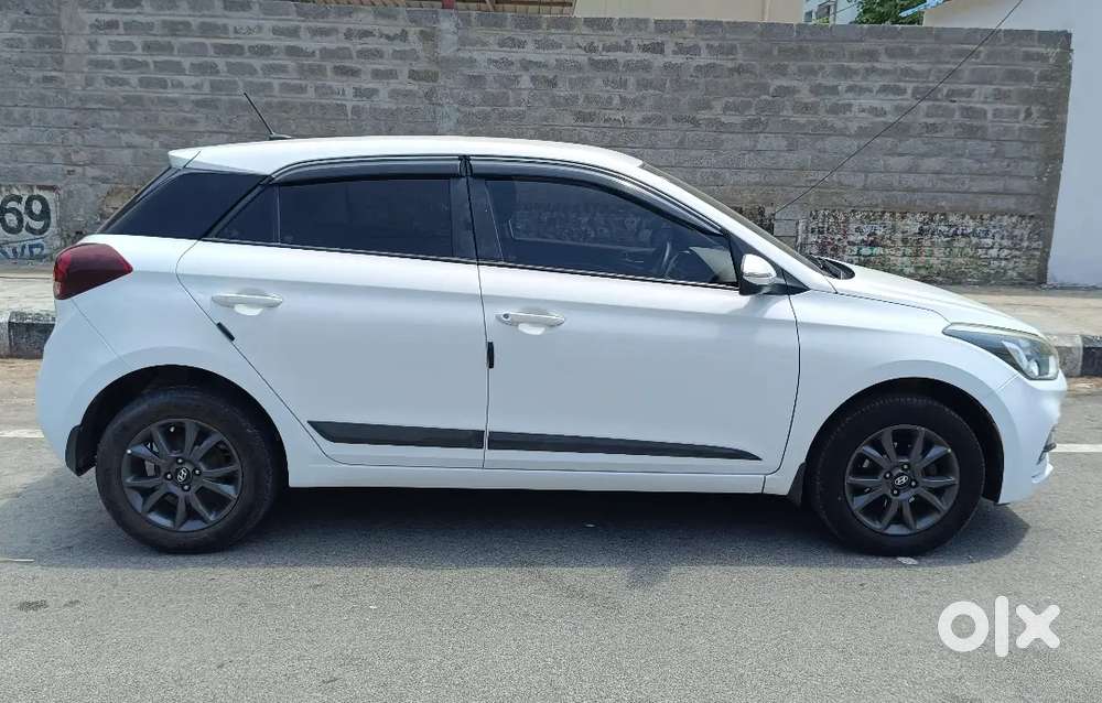 Hundai 120 Sportz Plus Vtvt