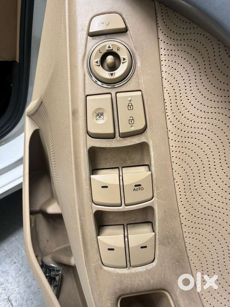 Hyundai Elantra Sx Vtvt Petrol Manual &ndash; 1st Owner