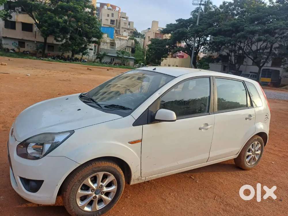Ford Figo 2012 Petrol Manual