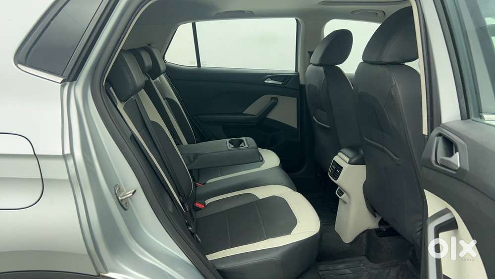 Volkswagen Taigun Topline 1.0 Tsi At (electric Seats), 2022, Petrol