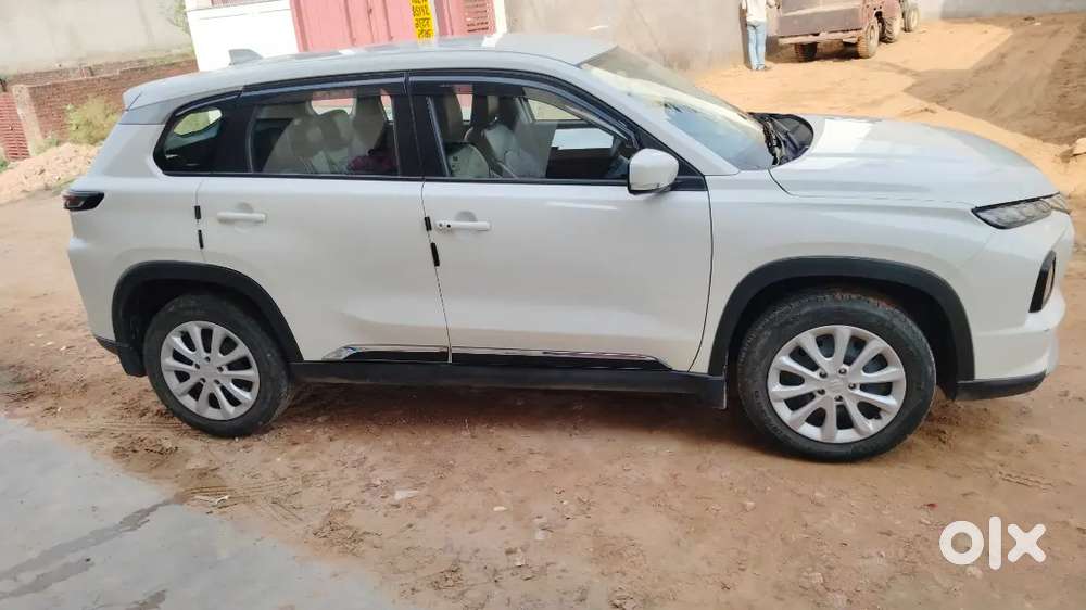 Maruti Suzuki Grand Vitara 2024 Petrol Manual