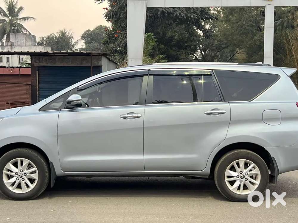 Toyota Innova Crysta 2019