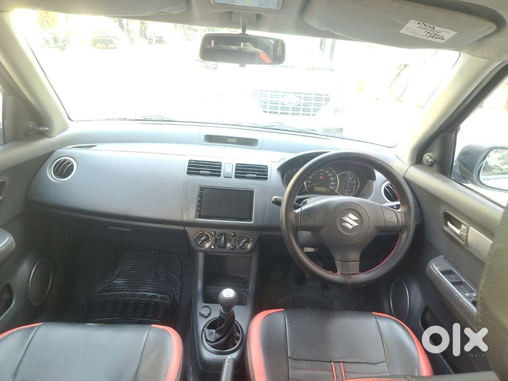 Maruti Suzuki Swift Vxi + Manual, 2010, Petrol