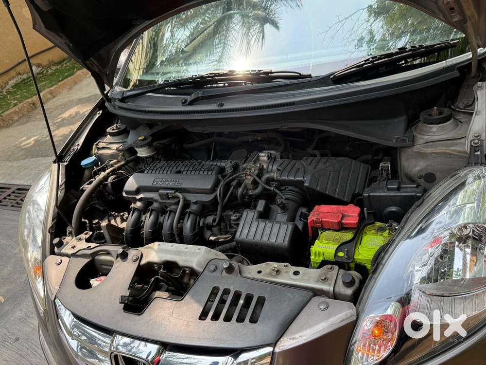 Honda Car 2014 Mileage 131000 Km