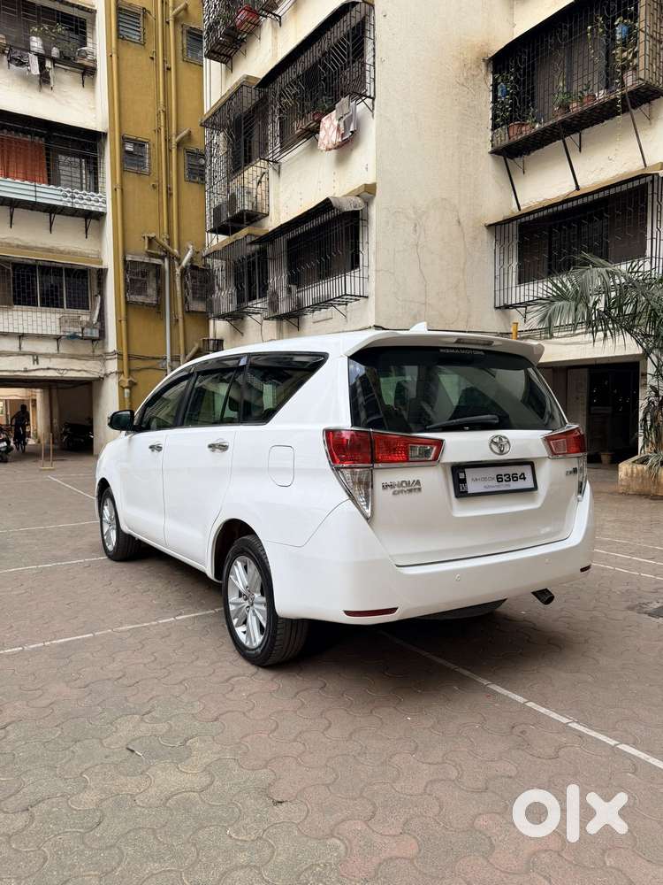 Toyota Innova Crysta