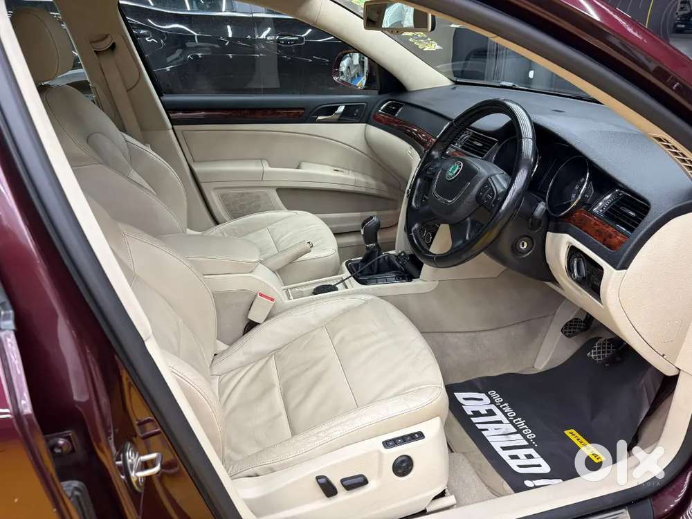Skoda Superb 2011 Model Year