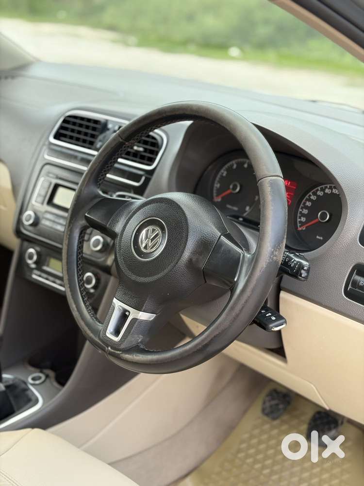 Volkswagen Vento Petrol Highline, 2012, Petrol