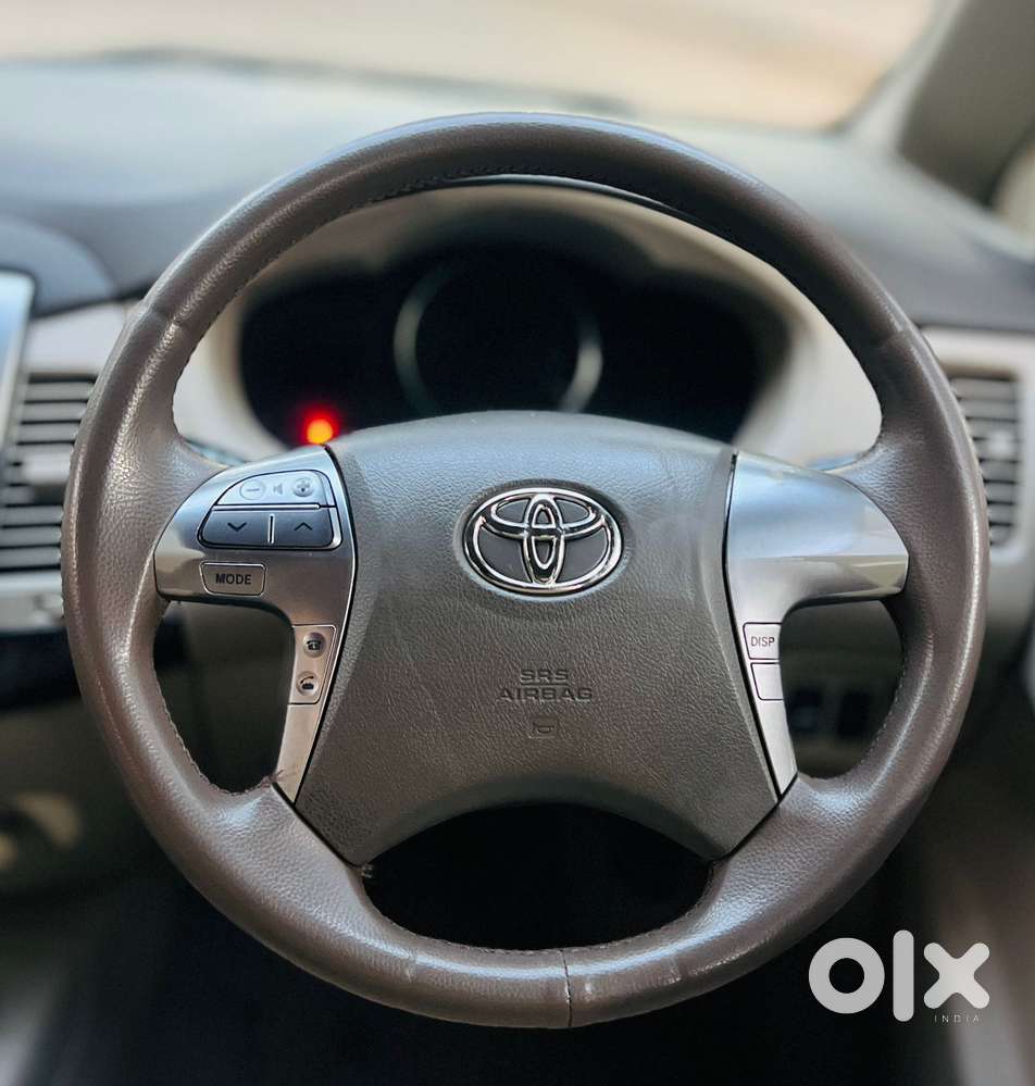 Toyota Innova 2.5 Z Diesel 7 Seater, 2014, Diesel