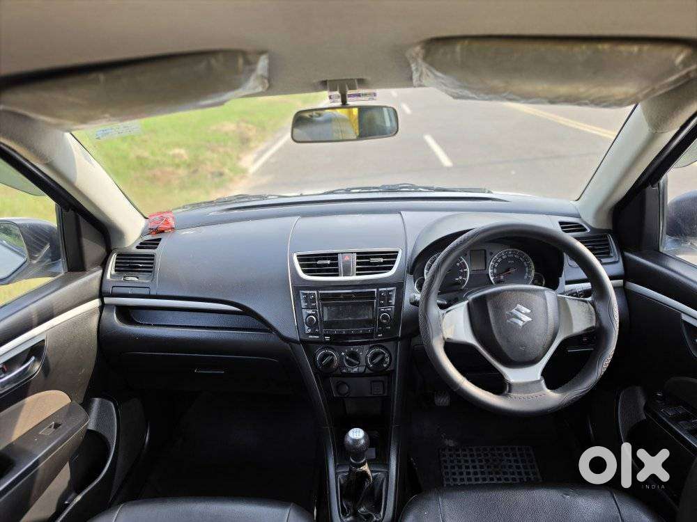 Maruti Suzuki Swift Vxi + Manual, 2016, Petrol