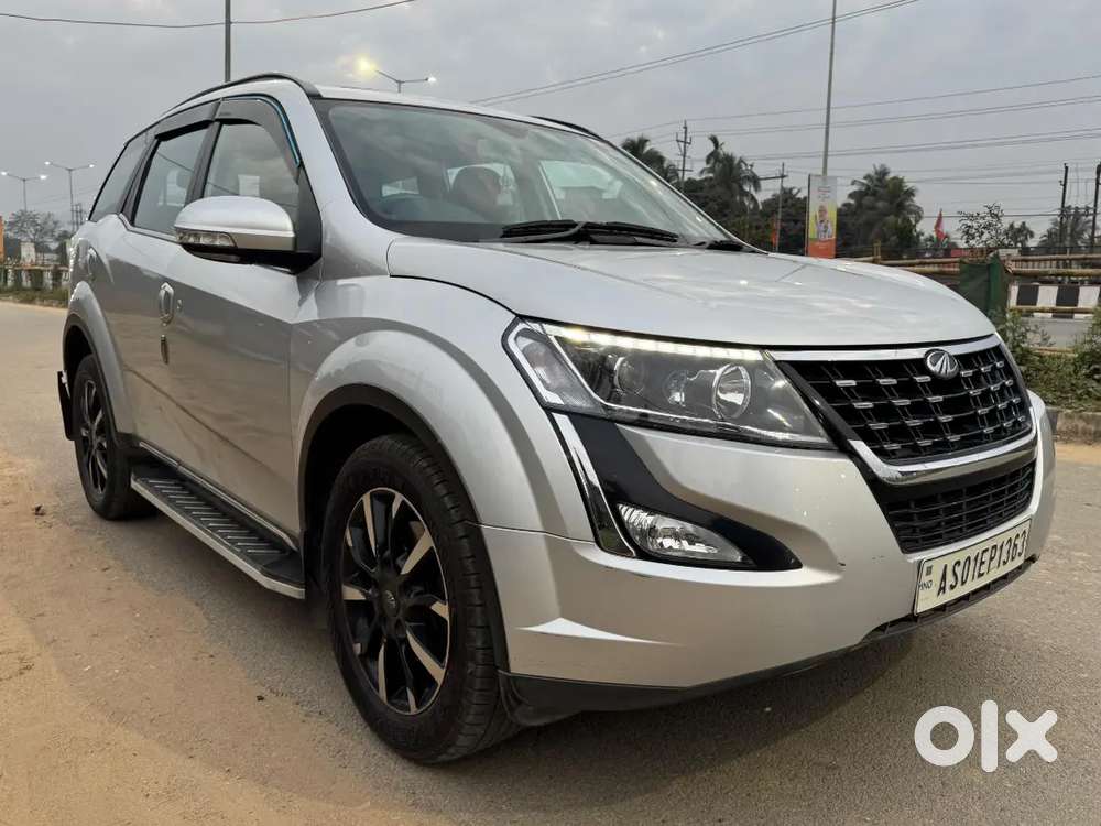 Mahindra Xuv 500 W11