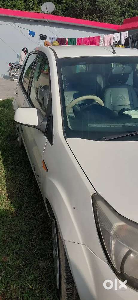 Ford Figo Petrol Lxi 2014