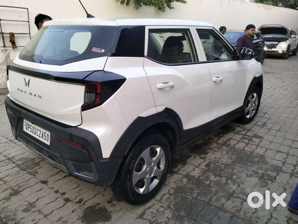 Mahindra Xuv 3xo, 2025, Petrol
