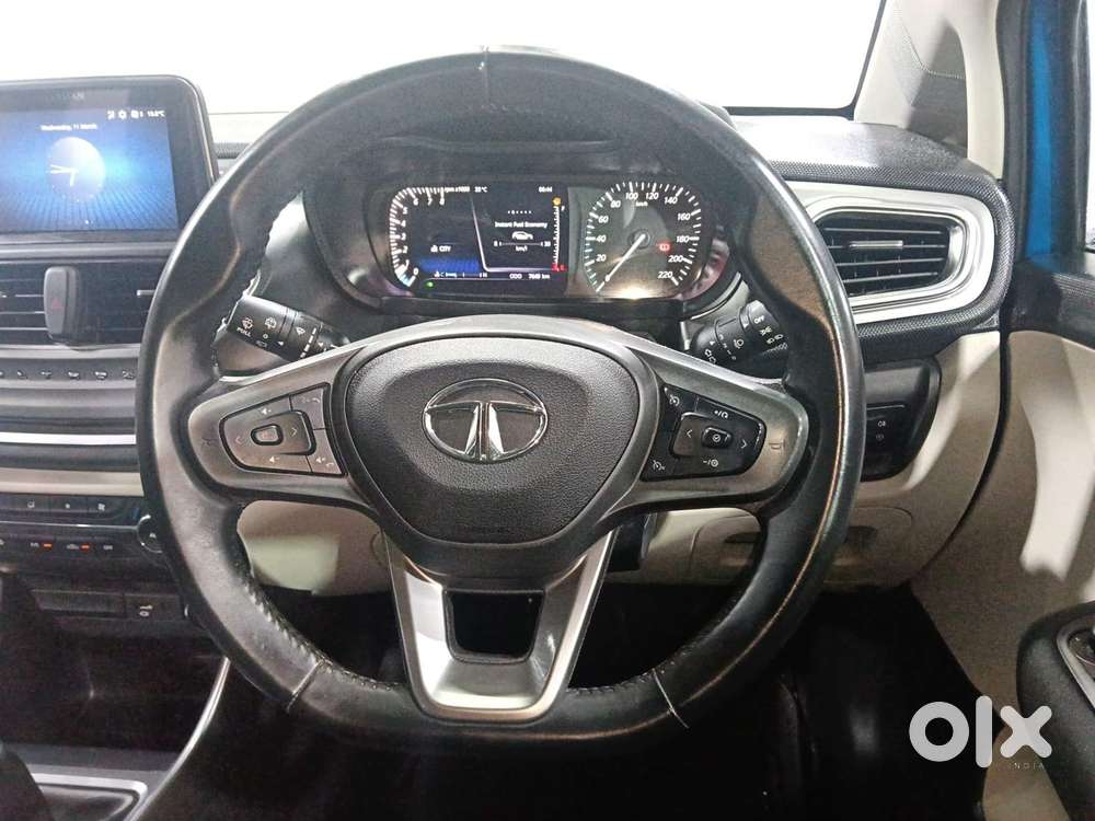 Tata Altroz 1.2 Xz Plus Petrol, 2023, Petrol