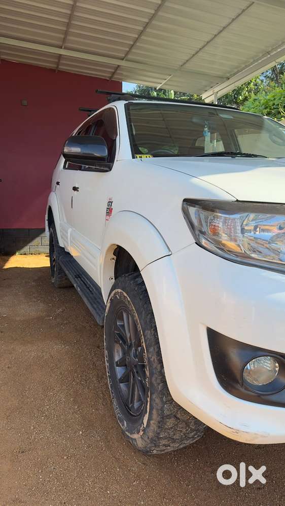 Toyota Fortuner Diesel 2012