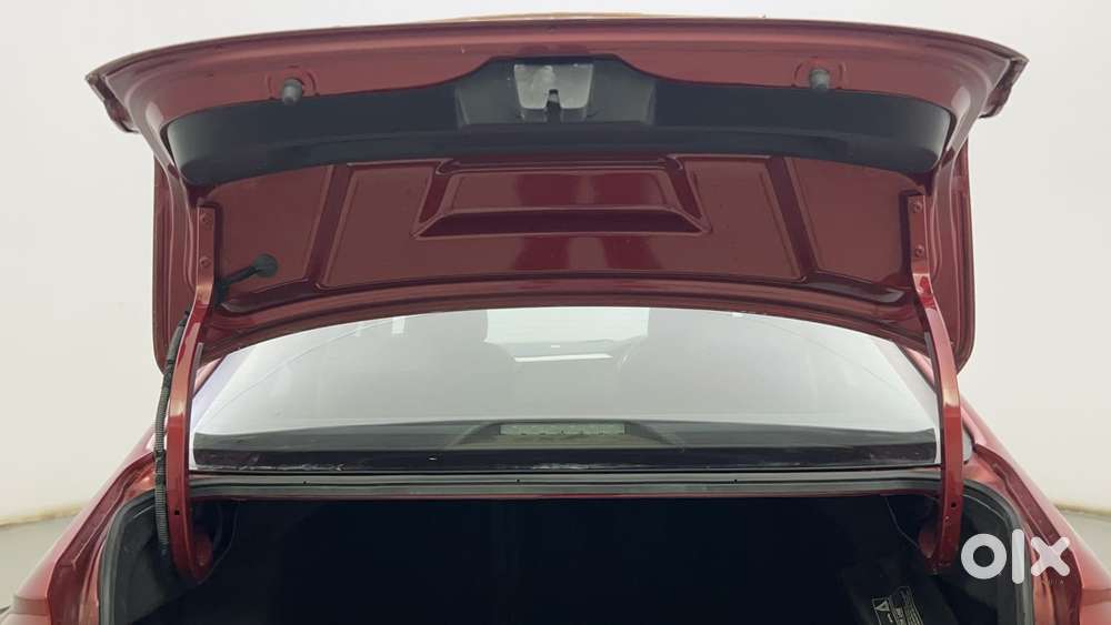 Volkswagen Virtus 1.0 Topline Tsi At, 2023, Petrol