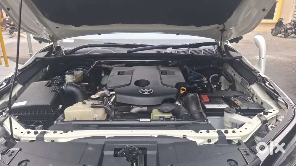 Toyota Fortuner Legender, 2022, Diesel