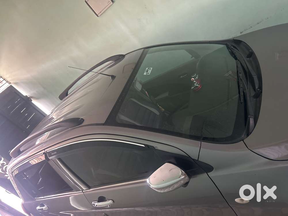 Power Sterring , Centeral Locking, Power Window
