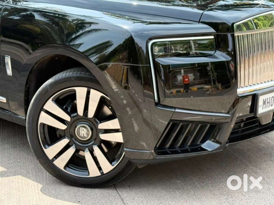 Rolls-royce Cullinan, 2025, Petrol