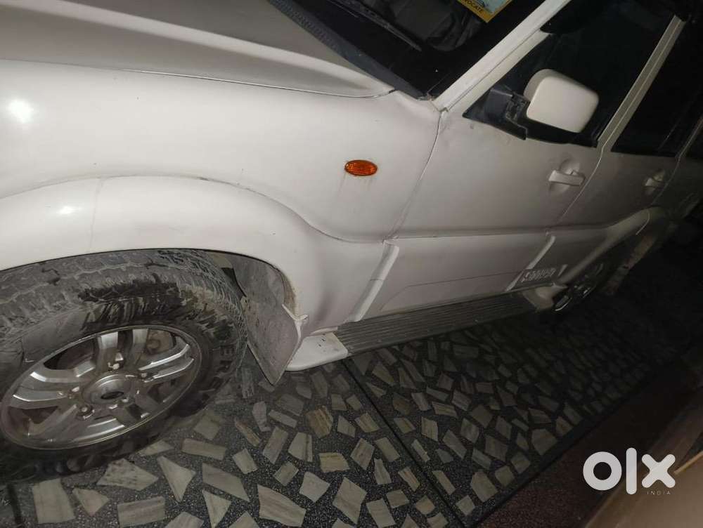 Mahindra Scorpio 2013 Diesel Well Maintained