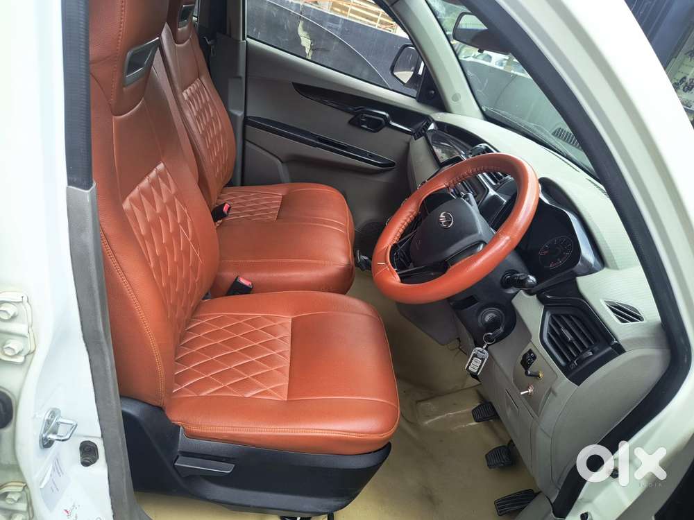 Mahindra Kuv 100 K4 Plus G 5 Str, 2017, Petrol