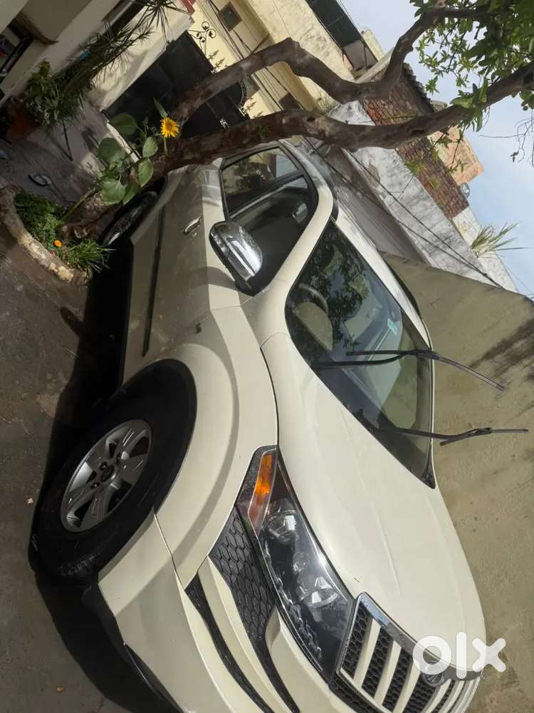 Mahindra Xuv500 2012